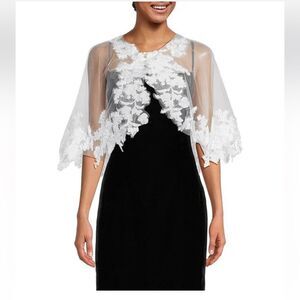 Borrowed and Blue by Southern Living Lace Button Front Shawl NWT